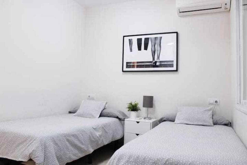 Best Location Apartment In Marbella. Beachfront!! 외부 사진