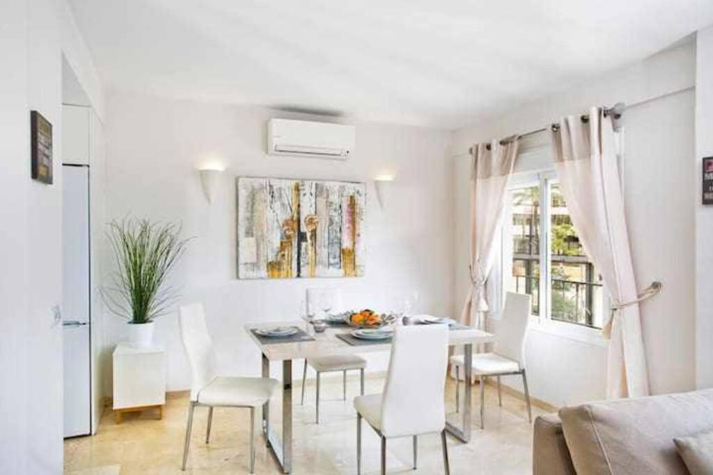 Best Location Apartment In Marbella. Beachfront!! 외부 사진